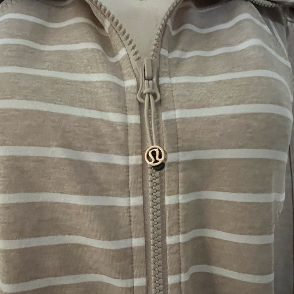 Lululemon Nice Asana Jacket Deauville Stripe Heathered Cashew White - Size: 6 - Picture 11 of 11